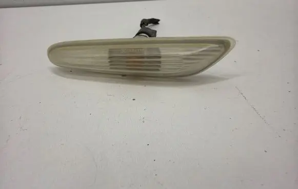 BMW 5 E60 E61 Front fender indicator light 71657421