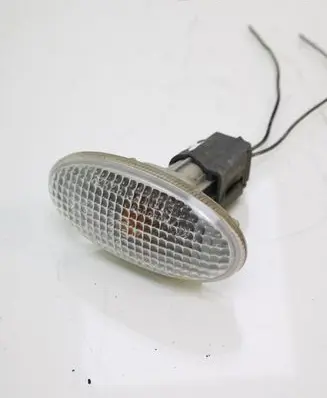 Mazda 5 Front fender indicator light P2829