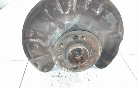 Mercedes-Benz ML W166 Rear wheel hub NOCODE