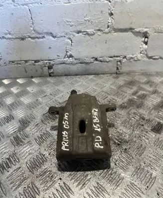 Toyota Prius (XW20) Front brake caliper