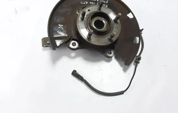 Front wheel hub
