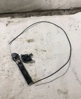 BMW 5 E39 Seat belt adjustment rail 8125856 25320