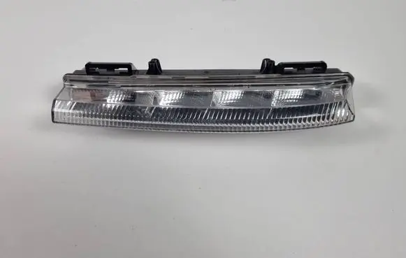 Mercedes-Benz C W204 Front fog light ZB606001 A2049068900