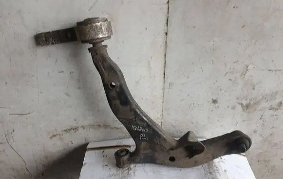 Front lower control arm/wishbone
