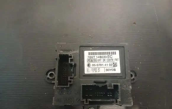 Volvo S80 Door control unit/module 7G9T14B533EC 0507914102