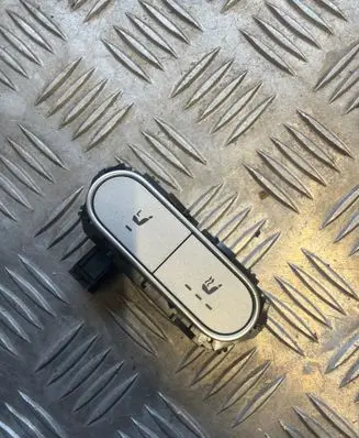 Mercedes-Benz GLE W167 Seat heating switch A1679059800