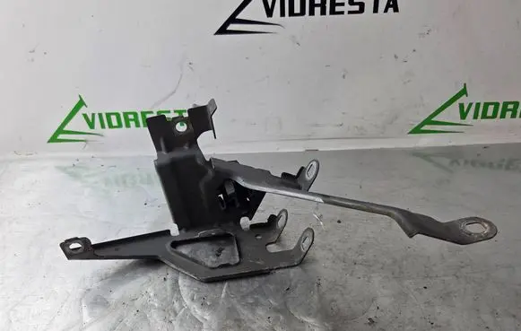 BMW 6 F06 Gran coupe Fender mounting bracket 7183752 5176