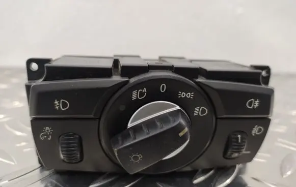 BMW 5 E60 E61 Light switch 6988555