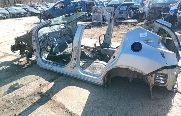 Honda Civic IX Front quarter panel 