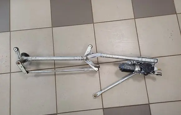 Honda Civic Front wiper linkage and motor 6Y2732272
