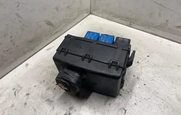 KIA Sportage Fuse module LM21KM