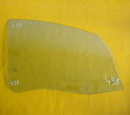 Mitsubishi Colt Front door window glass four-door