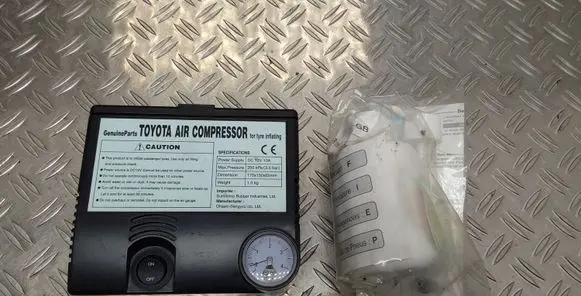 Toyota Auris 150 Tire air pump compressor 