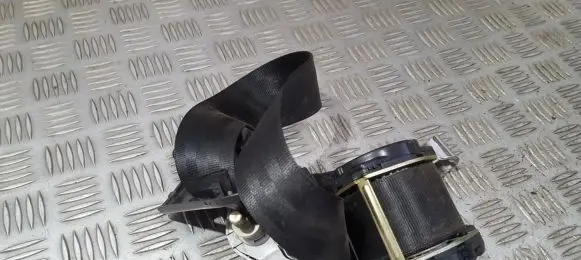 Rear seatbelt