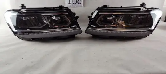 Volkswagen Tiguan Headlights/headlamps set 