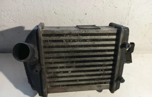 Audi A4 S4 B7 8E 8H Intercooler radiator 8E0145805P