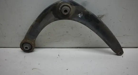 Peugeot 308 SW Front lower control arm/wishbone 833548
