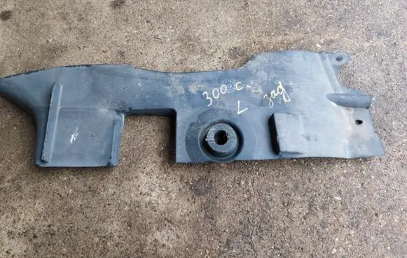 Chrysler 300 - 300C Side bottom protection 04780809AD