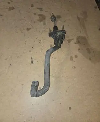 Toyota Corolla Verso E121 Clutch master cylinder 