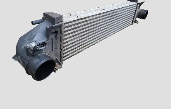 Volvo V40 Intercooler radiator 31338474