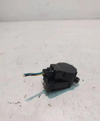 Peugeot 207 Air flap motor/actuator F663746XC 210107595 663746XC