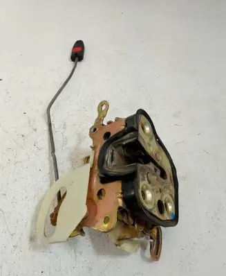 Opel Tigra A Front door lock 984651