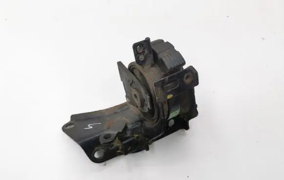 Toyota Corolla Verso AR10 Engine mount bracket