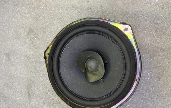 Mazda 2 Front door speaker D35066960 416C2