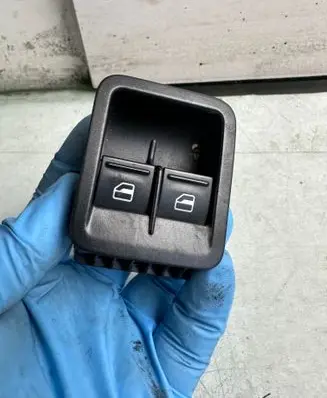 Volkswagen Polo V 6R Electric window control switch 6R3867255 575311