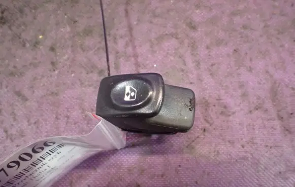 Renault Thalia I Quarter vent window switch 429998K