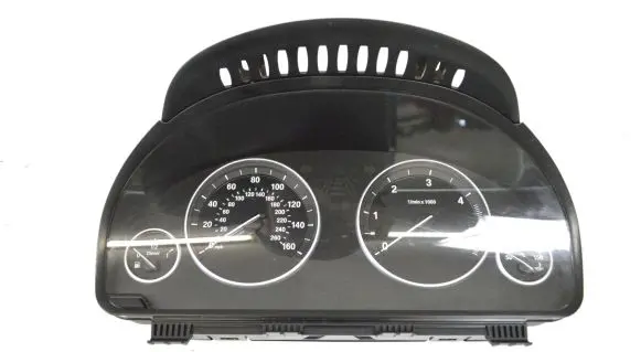 BMW 5 F10 F11 Speedometer (instrument cluster) 9249347