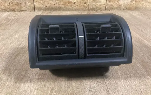 Opel Zafira A Dash center air vent grill 90587485 50047