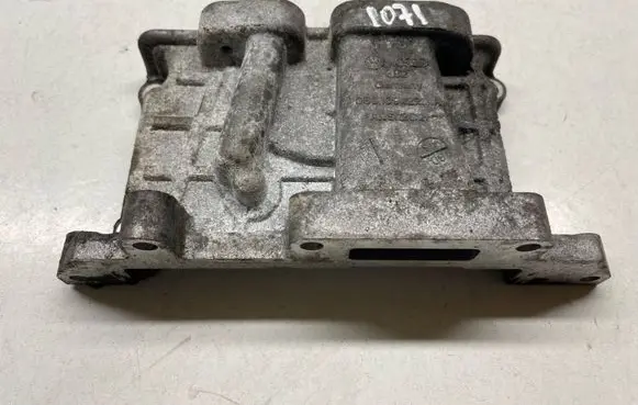 Audi Q7 4M Rocker cam cover 059109122AA