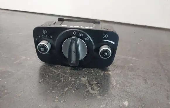 Light switch