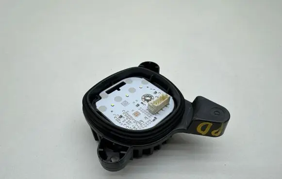 Peugeot 208 II LED ballast control module 89912886