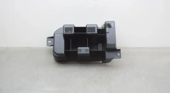 Nissan Rogue Centre console side trim rear 84977JM00A