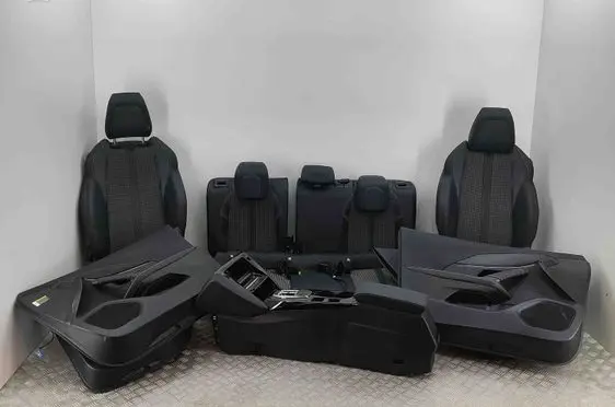 Peugeot 2008 II Interior set 98518768ZD 98518772ZD