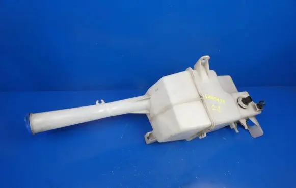 Hyundai Santa Fe Windshield washer fluid reservoir/tank 986102W000
