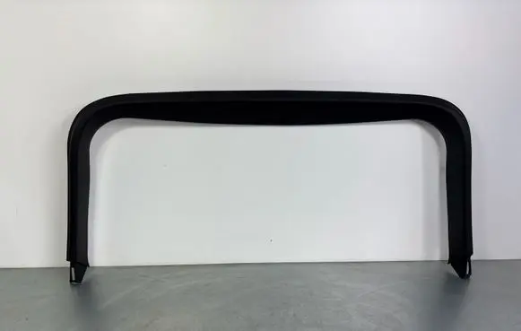 Tailgate trim