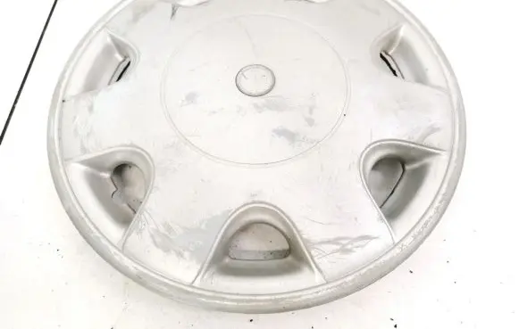 Saab 9-3 Ver2 R13 wheel hub/cap/trim 
