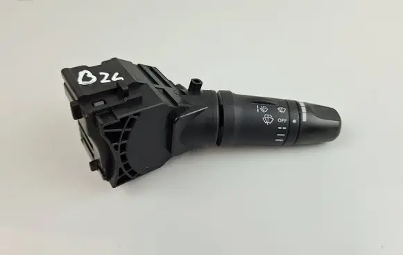 Nissan Primera Wiper control stalk 25260AV715