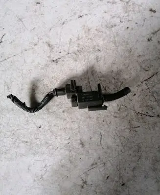 Volvo S60 Turbo solenoid valve 30611668