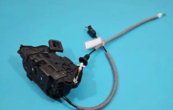 Skoda Superb B8 (3V) Front door lock 5TB837015 IMPRK1505570