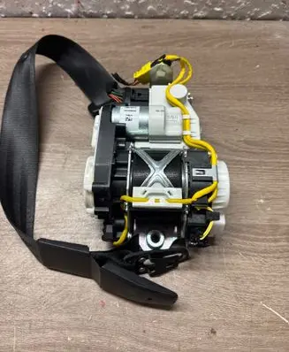 Audi A6 C7 Front seatbelt 34078383 4G8857705C 05509894