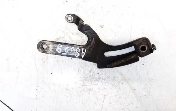 Hyundai Santa Fe Engine mounting bracket