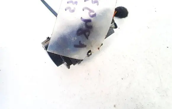 Nissan Almera Tino Windscreen/window heater switch 3u0959621a
