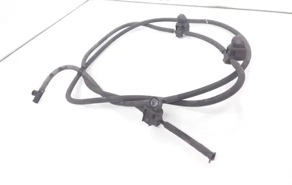 Mercedes-Benz E A207 Windshield washer spray nozzle 3T922