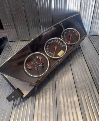 Nissan Primera Speedometer (instrument cluster) AV619 AV6192242536 2242536