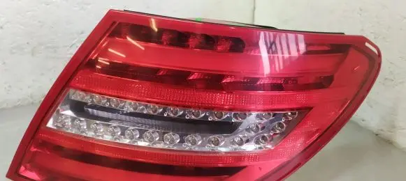 Mercedes-Benz C W204 Rear/tail lights A2048205864