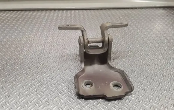 Nissan Pixo Front door upper hinge 